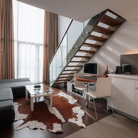 Skau Eurovea Duplex Apartment Danube Exclusive View Free Parking บราติสลาวา ภายนอก รูปภาพ